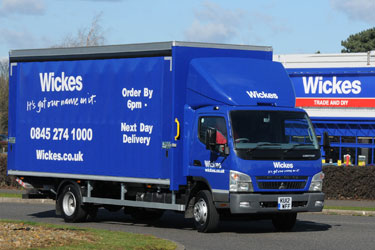 Wickes Builds Efficiency with Bevan-bodied Fuso Canters