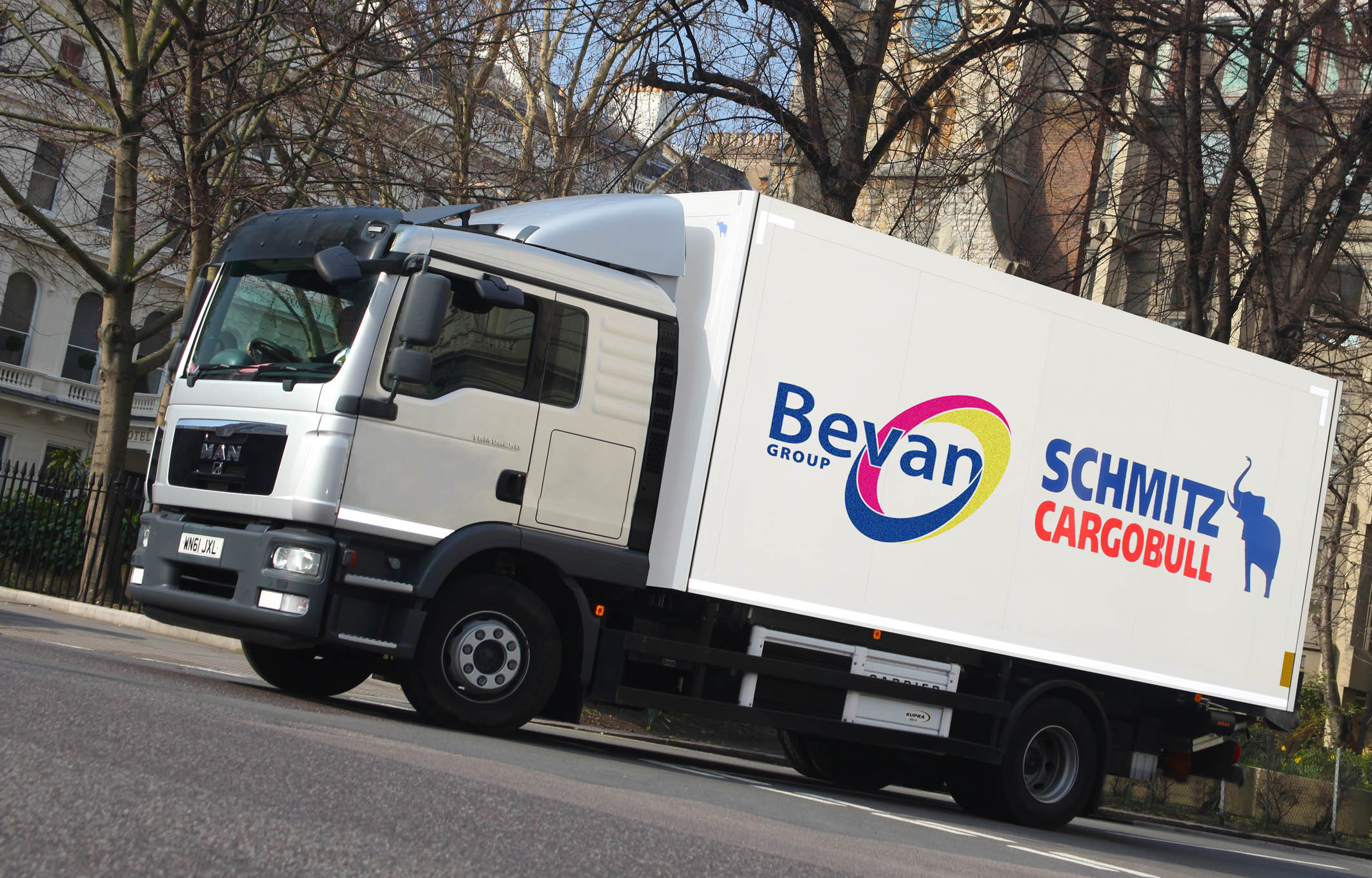 Bevan Group teams up with Schmitz Cargobull
